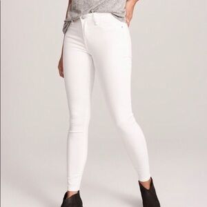 Abercrombie & Fitch White Skinny Jeans